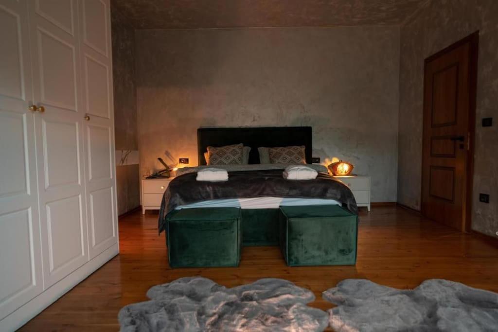 Alpin Zeneli Chalet *